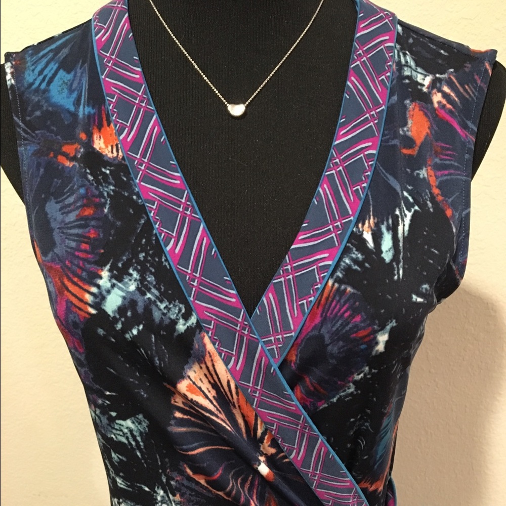 BCBG MAXAZRIA sleeveless dress - Picture 3 of 3