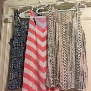 Final price!! Lot of 3 tank tops