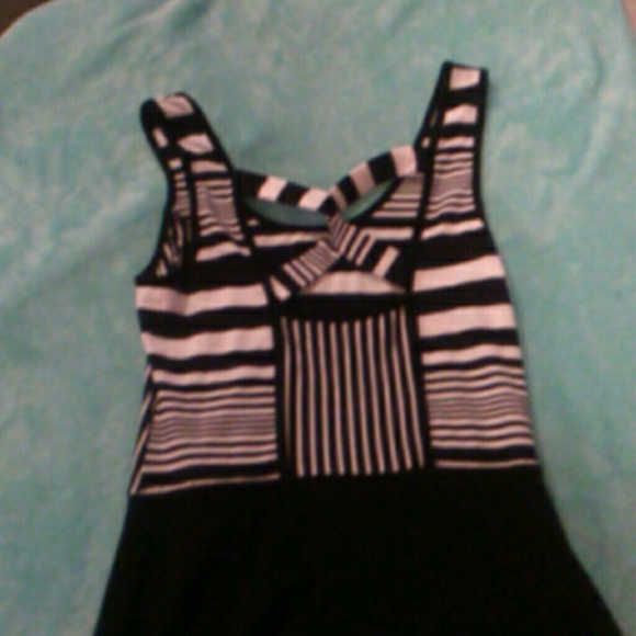 Black and white striped SKATER DRESS - Picture 4 of 7