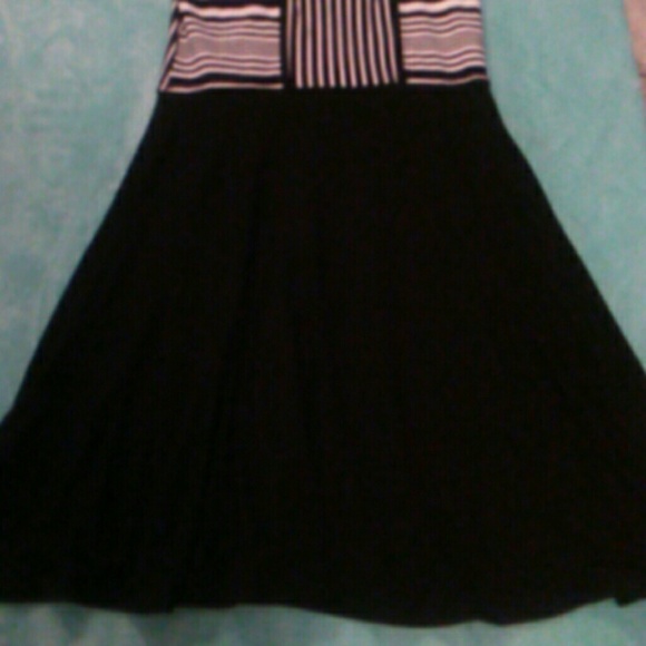 Black and white striped SKATER DRESS - Picture 5 of 7