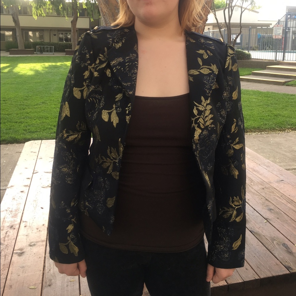 Elie Tahari Embroidered Blazer✨