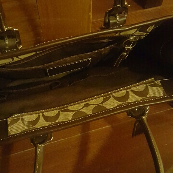 Coach handbag and wristlet - Picture 3 of 8