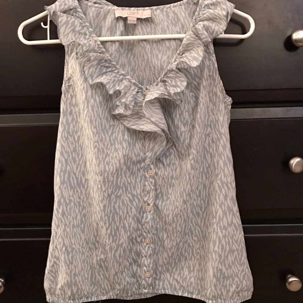 LOFT sleeveless top with ruffles XSP