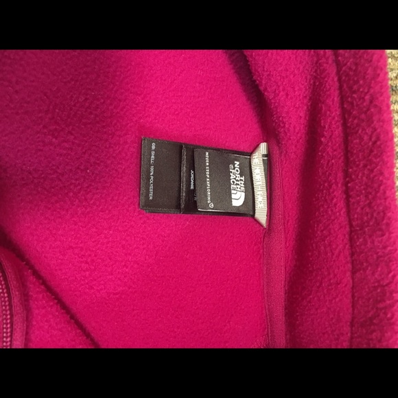 North Face half zip - Picture 2 of 2