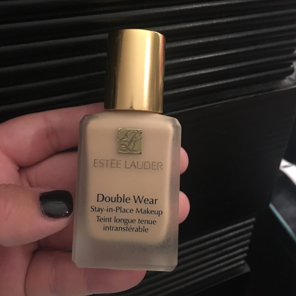 Estée Lauder double wear foundation
