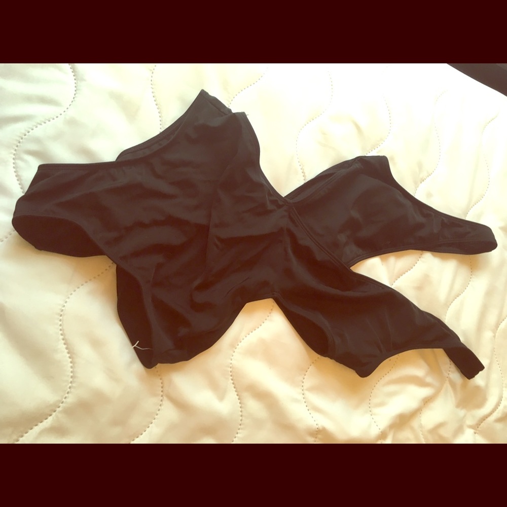 NWOT Hollister cut out one piece