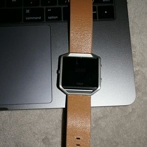 Fitbit Blaze with 2 bands leather and rubber