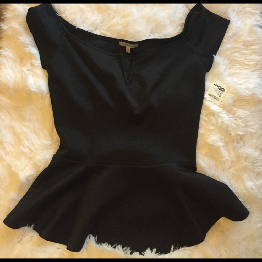 ❌ SOLD ❌Peplum top Size Medium