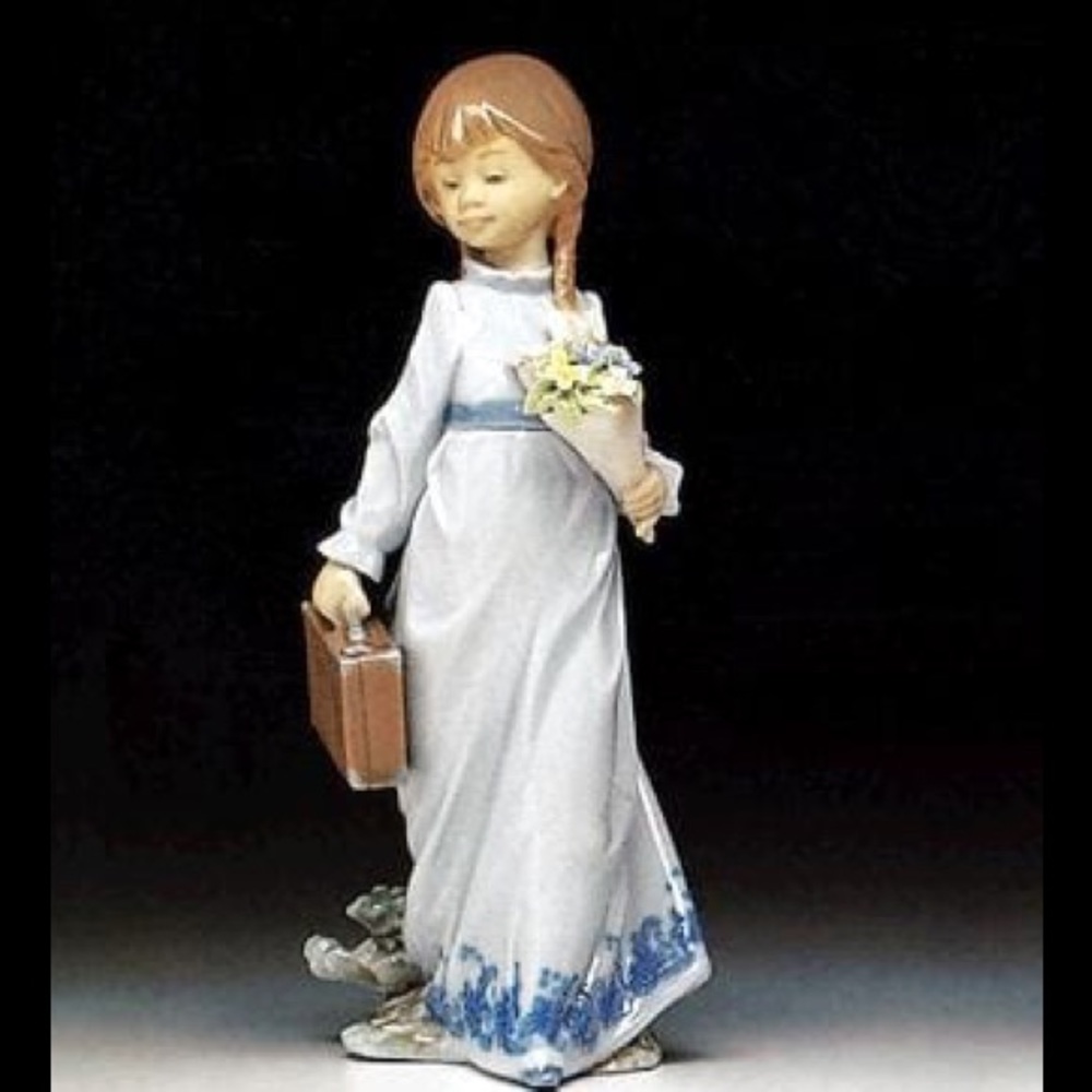 Lladro School Days Retired 1988