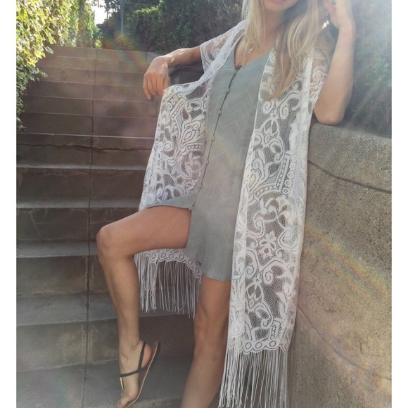 White lace fringe kimono - Picture 2 of 3