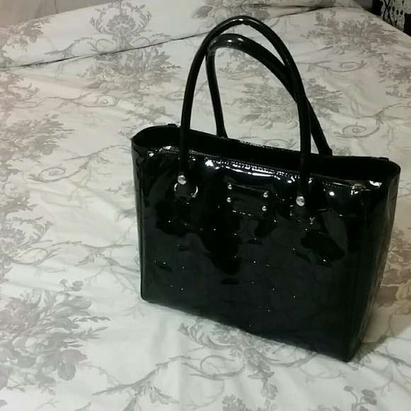 kate spade Handbags - Kate spade Prestwick noel quinn patent black