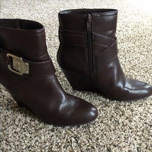 Nine west ankle boots sz 5.5