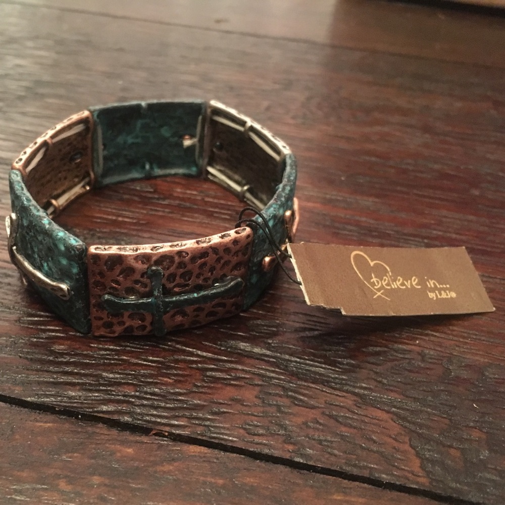 Metal, stretchy cross bracelet