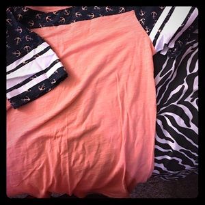 orange t shirt