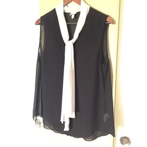 Neck tie blouse