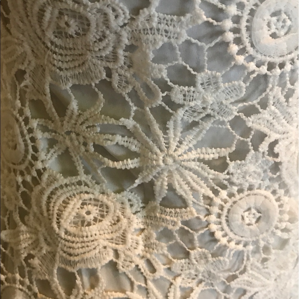 ❣️❣️❣️HP❣️❣️❣️NWT WHITE LACE CROCHET MINI DRESS - Picture 7 of 7