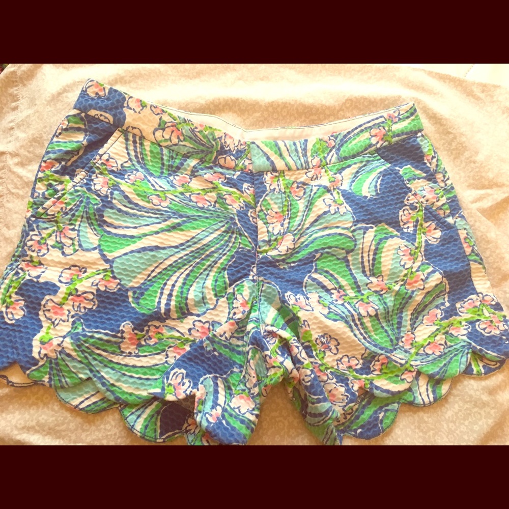 Lilly Pulitzer buttercup shorts