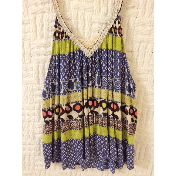 Free People Flowy Tank - Picture 2 of 4
