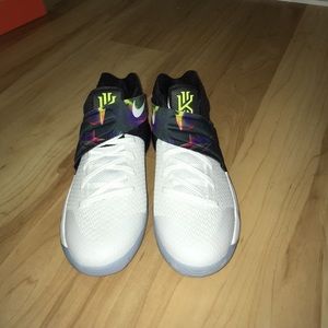 Nike Kyrie 2 -  6.5Y
