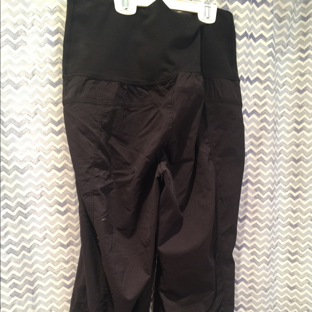 Lululemon capris