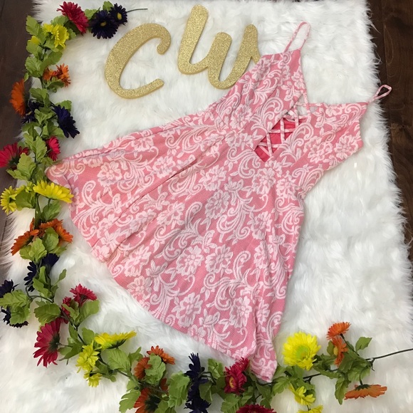 CLEARANCE!Criss Cross Ivory and pink  Dress 💕 - Picture 2 of 5