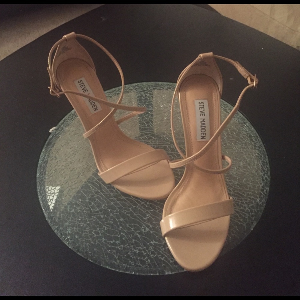 Steve Madden feliz