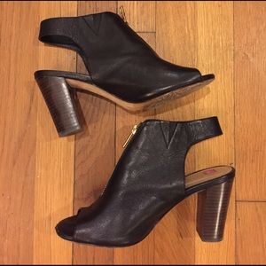 Elaine Turner Dahlia heels. Size 8.5