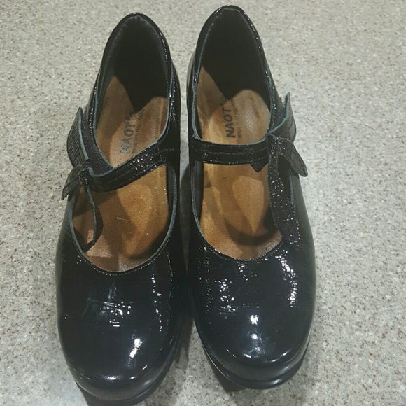 PRICE WILL INCREASE SOON Shoes - Picture 2 of 4