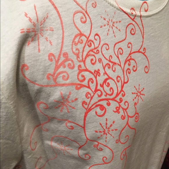 🔺SALE🔺 Silkscreened Swirl T-Shirt - Picture 2 of 3