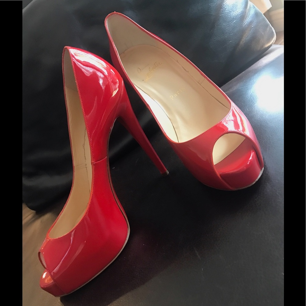 Christian Louboutin Vendome Heels 39/8 Retail $845