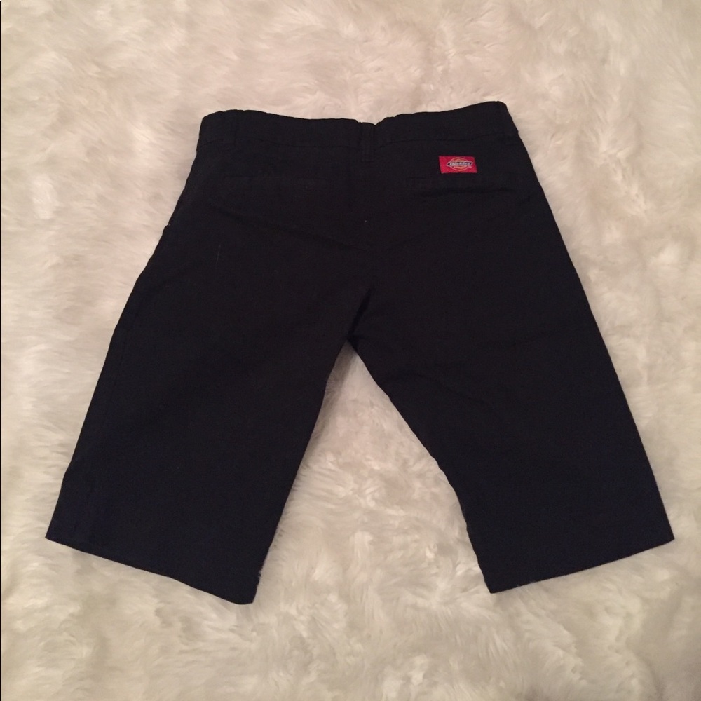 Dickies black capris
