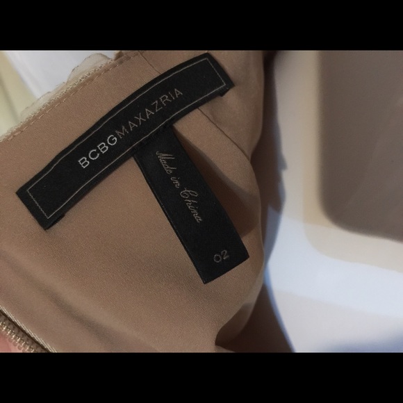 BCBG MAX AZRIA FIONNA Tiered Lace Sheerback DRESS - Picture 4 of 5