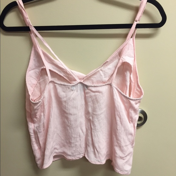 Kendall & Kylie Scalloped Tank in Light Pink - Picture 4 of 5