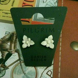 Pilgrim cream enameled flower stud earrings