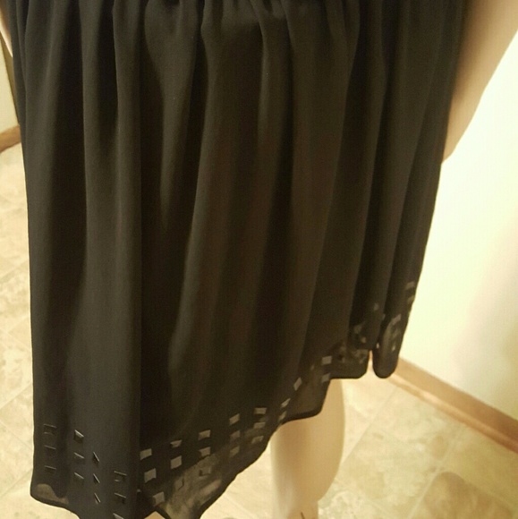 213 Michelle Kim Sleeveless Dress - Picture 3 of 8