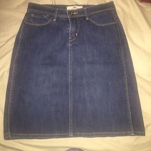 Levi denim skirt