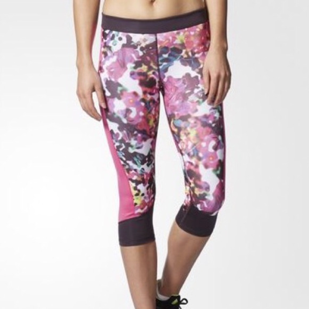 Techfit Floral Explosion Capri