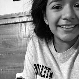 Meet your Posher, Roxanne