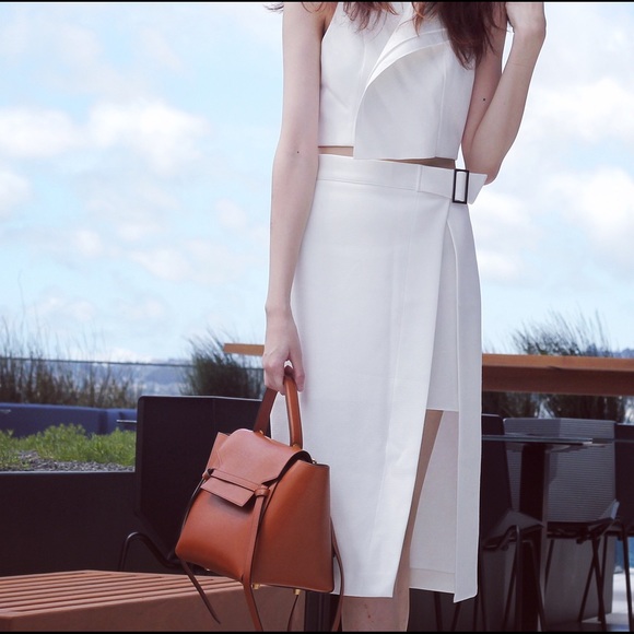 Split skirt - Picture 3 of 3