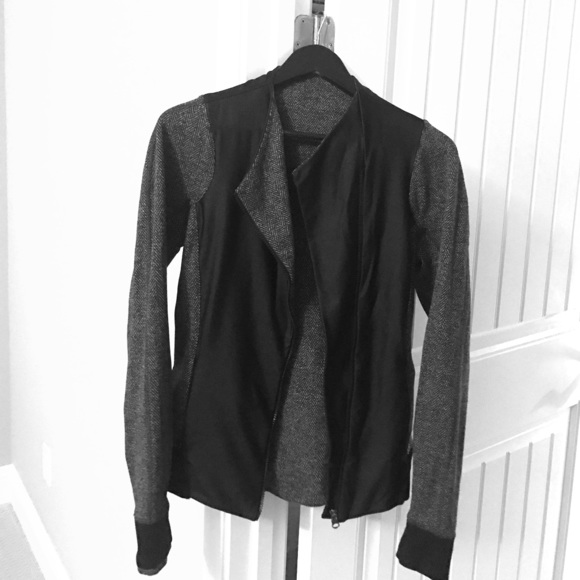 lululemon athletica Other - Lululemon Emerge Renewed Jacket size 6