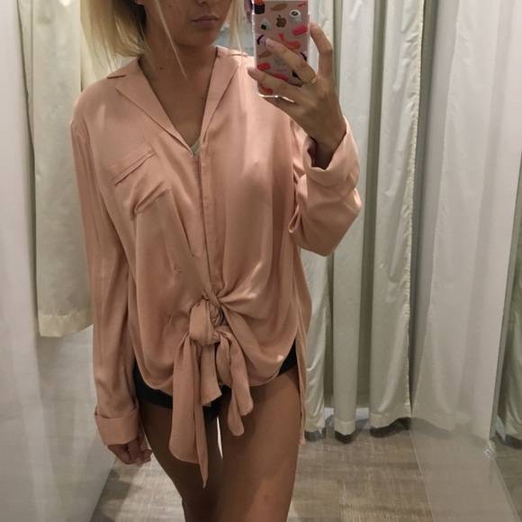 Button down top - Picture 5 of 6