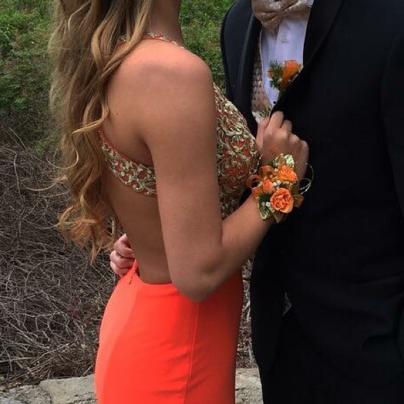 PROM DRESS - Picture 5 of 7