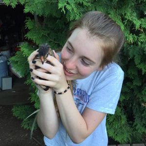 Meet your Posher, Olivia