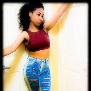 Meet your Posher, Ashley