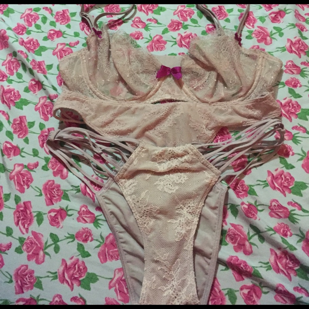 ✨Victoria's Secret Very Sexy Set💜