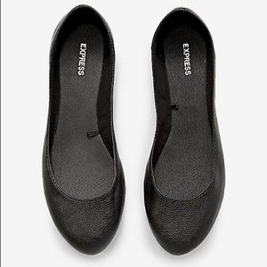 Rounded toe Flat