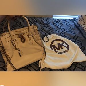 Michael kors handbag