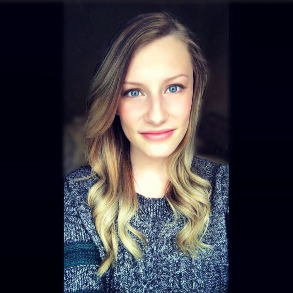 Meet your Posher, Danielle