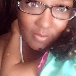 Meet your Posher, Stacy