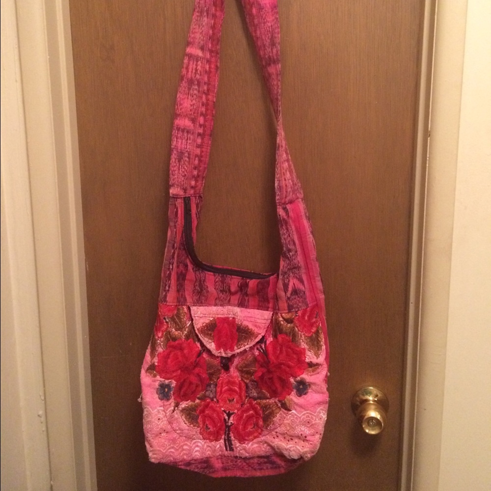 Rose shoulder bag